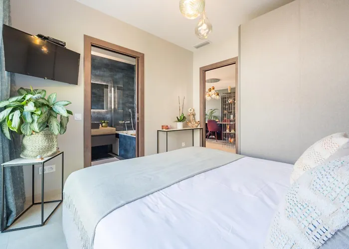 Deluxe Villa Graziella 200 M From The Beach